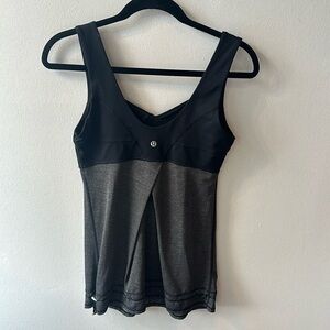 Lululemon Gray/Black Tank 6 Like New